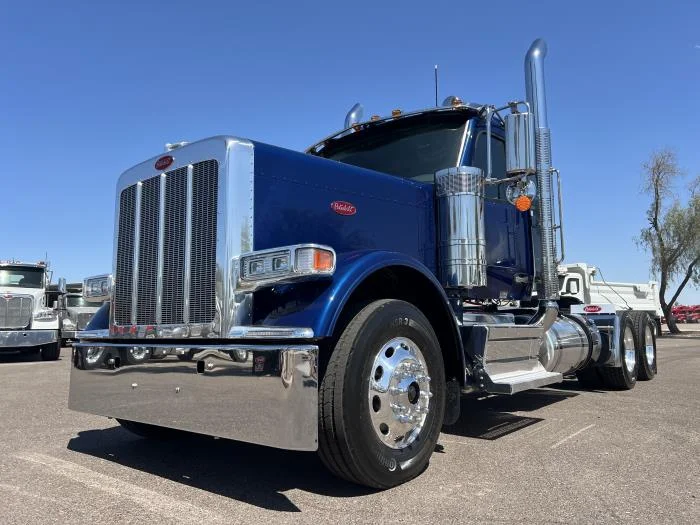 2026 Peterbilt 589 in Las Vegas, NV — photo 2