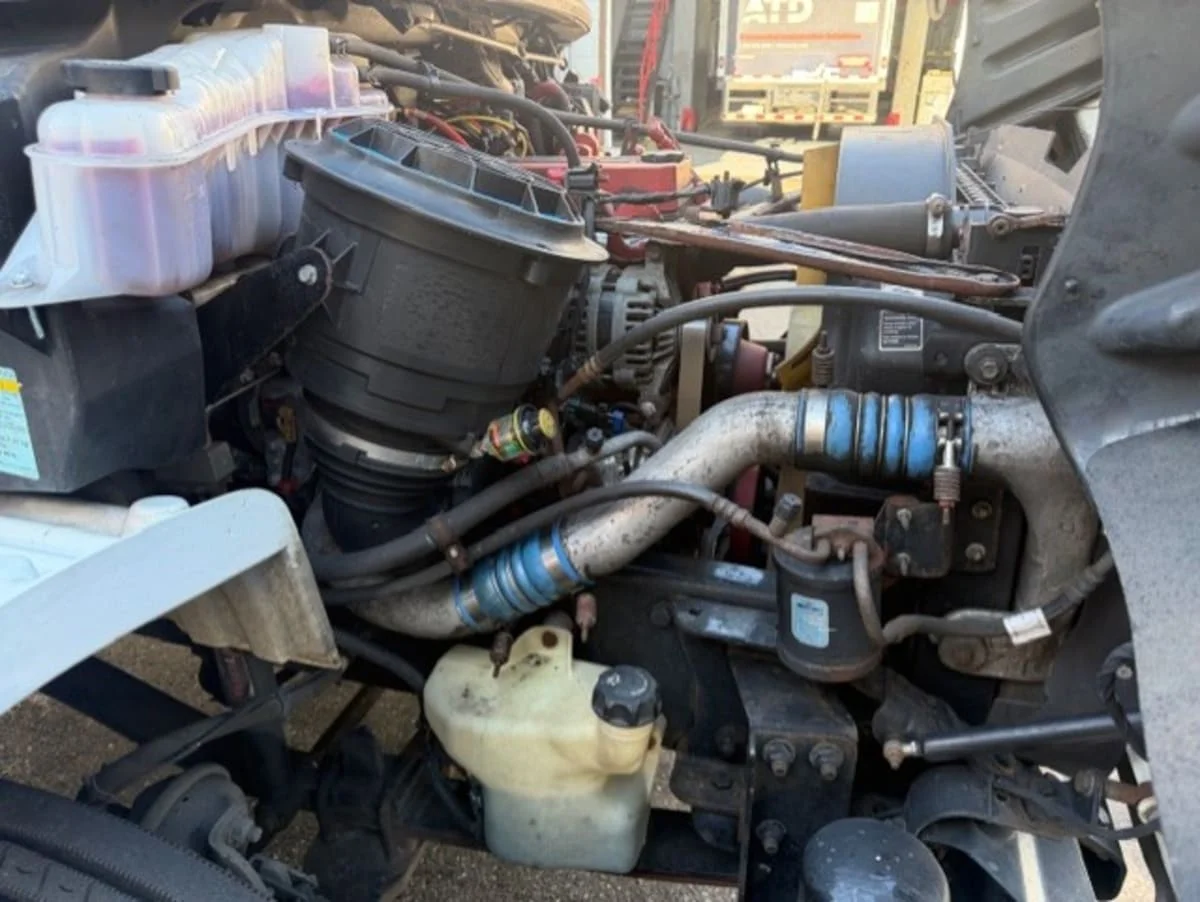 2019 Freightliner M2 106 in Farmingdale, NY — photo 11