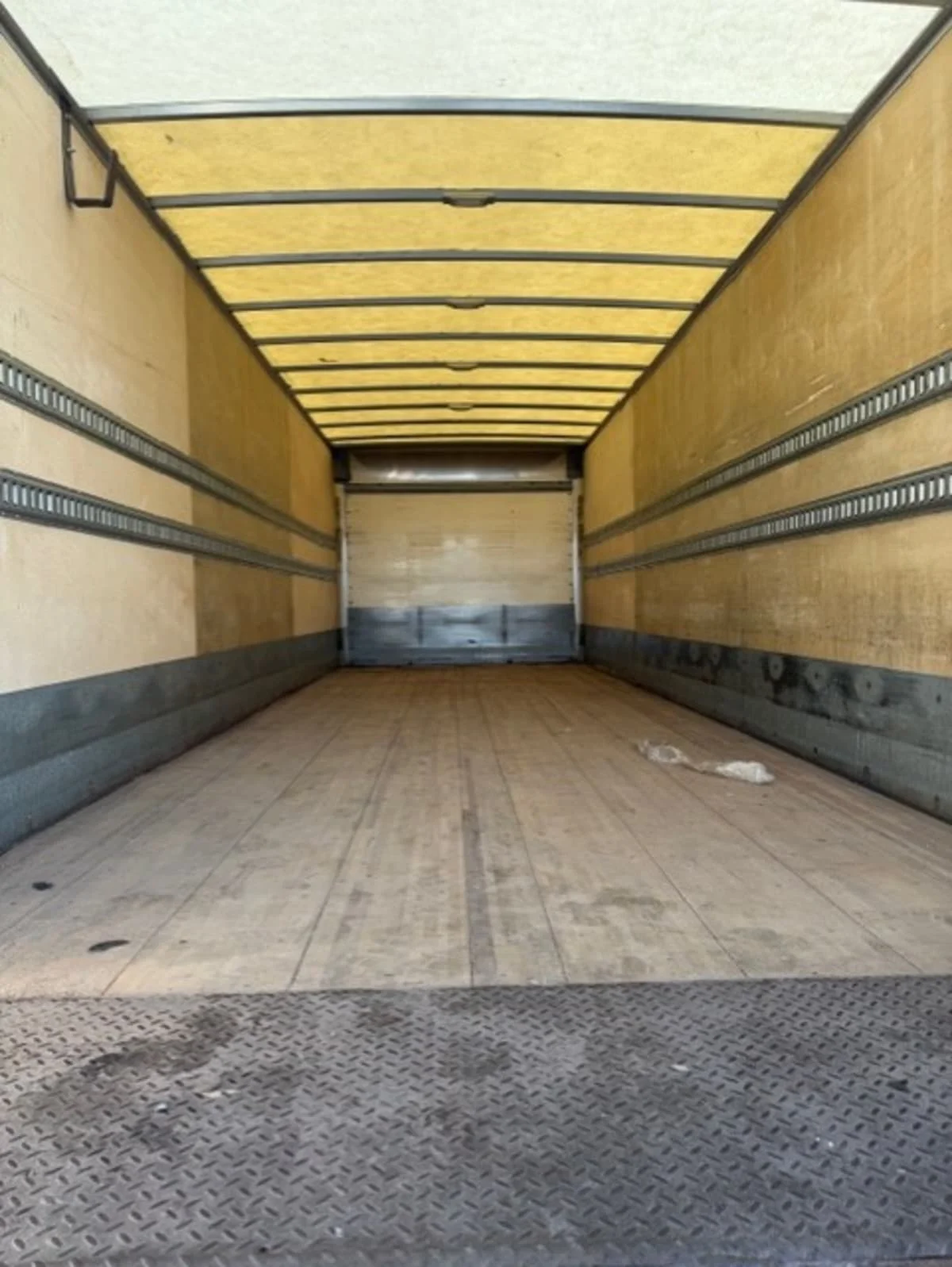 2019 Freightliner M2 106 in Farmingdale, NY — photo 8