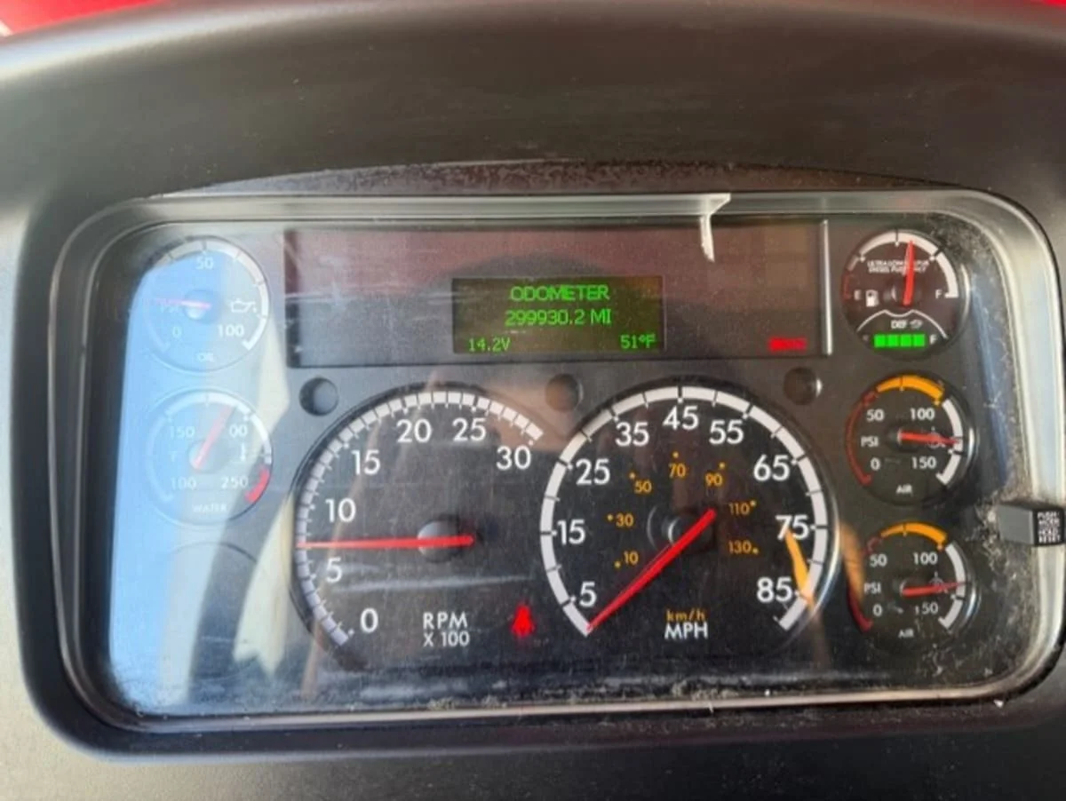 2019 Freightliner M2 106 in Farmingdale, NY — photo 10