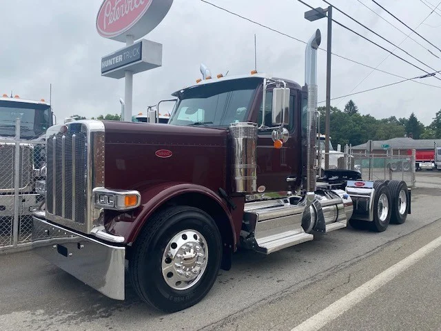 2027 Peterbilt 589