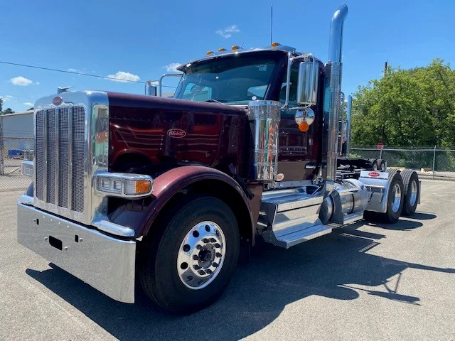 2027 Peterbilt 589 in Eau Claire, PA — photo 4