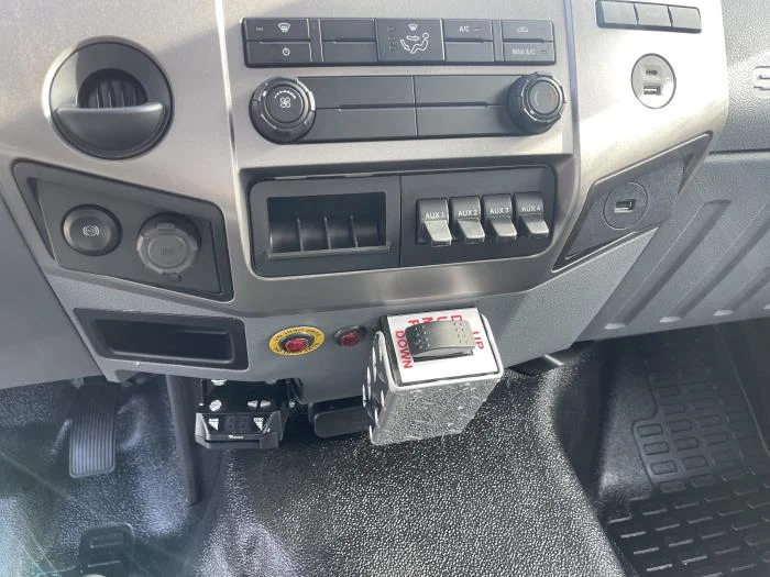 2027 Ford F-650 — photo 19