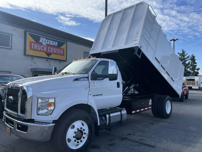 2027 Ford F-650 — photo 25