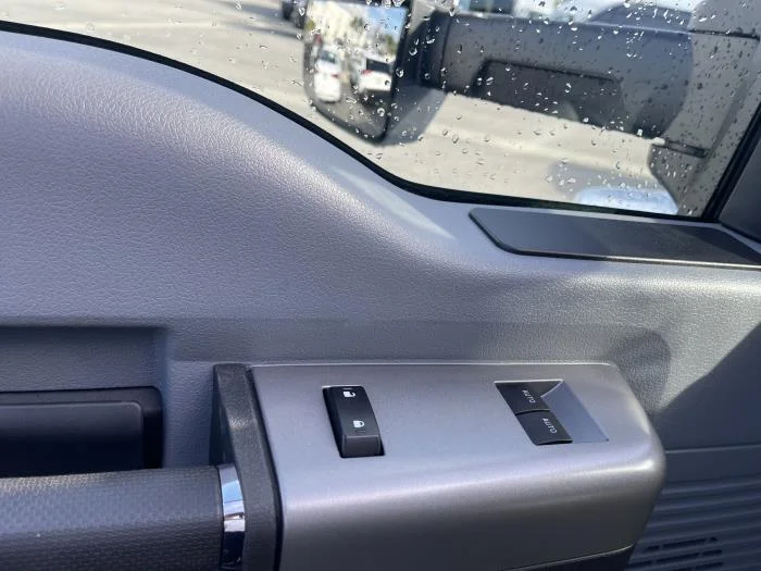 2027 Ford F-650 — photo 16