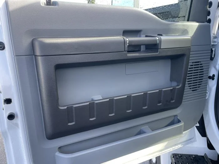 2027 Ford F-650 — photo 15