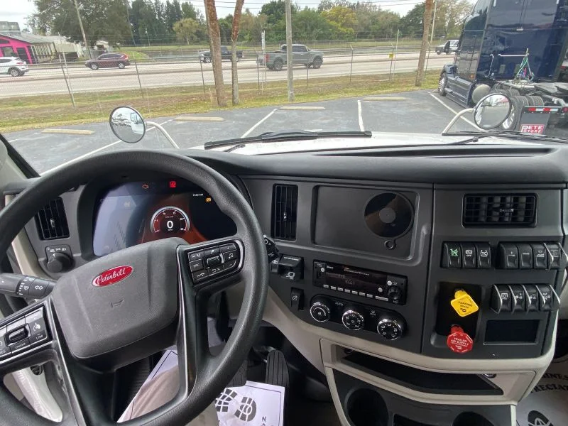 2025 Peterbilt 567 - image 12