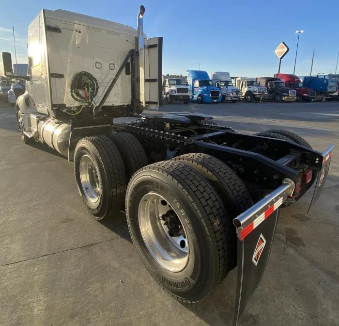 2026 International LT - image 5