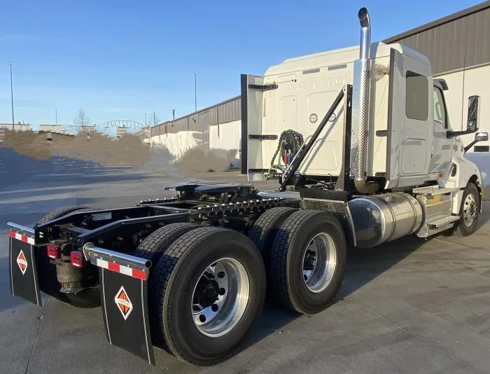 2026 International LT - image 6