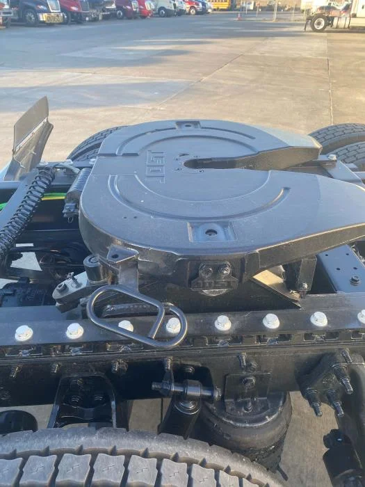 2026 International LT - image 7