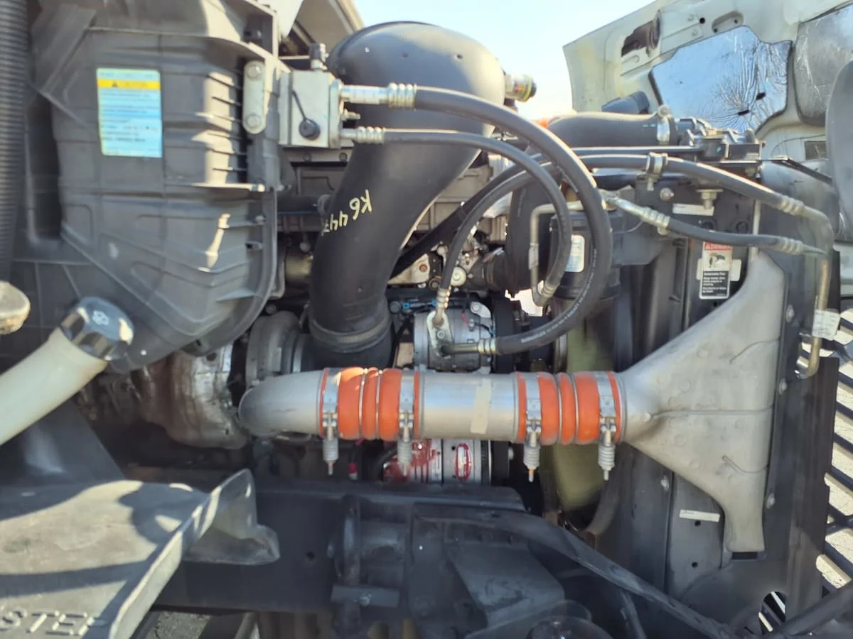 2019 Freightliner Cascadia in Fort Worth, TX — photo 9