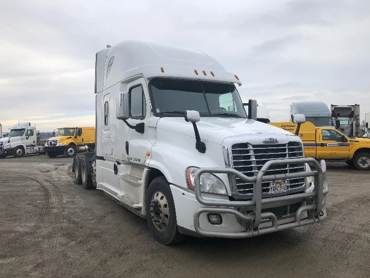 2017 Freightliner Cascadia in Spokane Valley, WA
