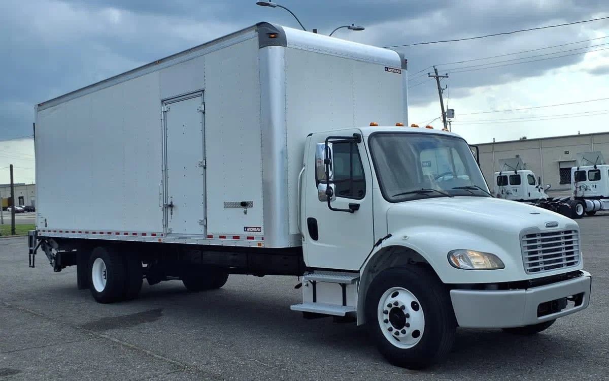 2022 Freightliner M2 106 in Memphis, TN — photo 3