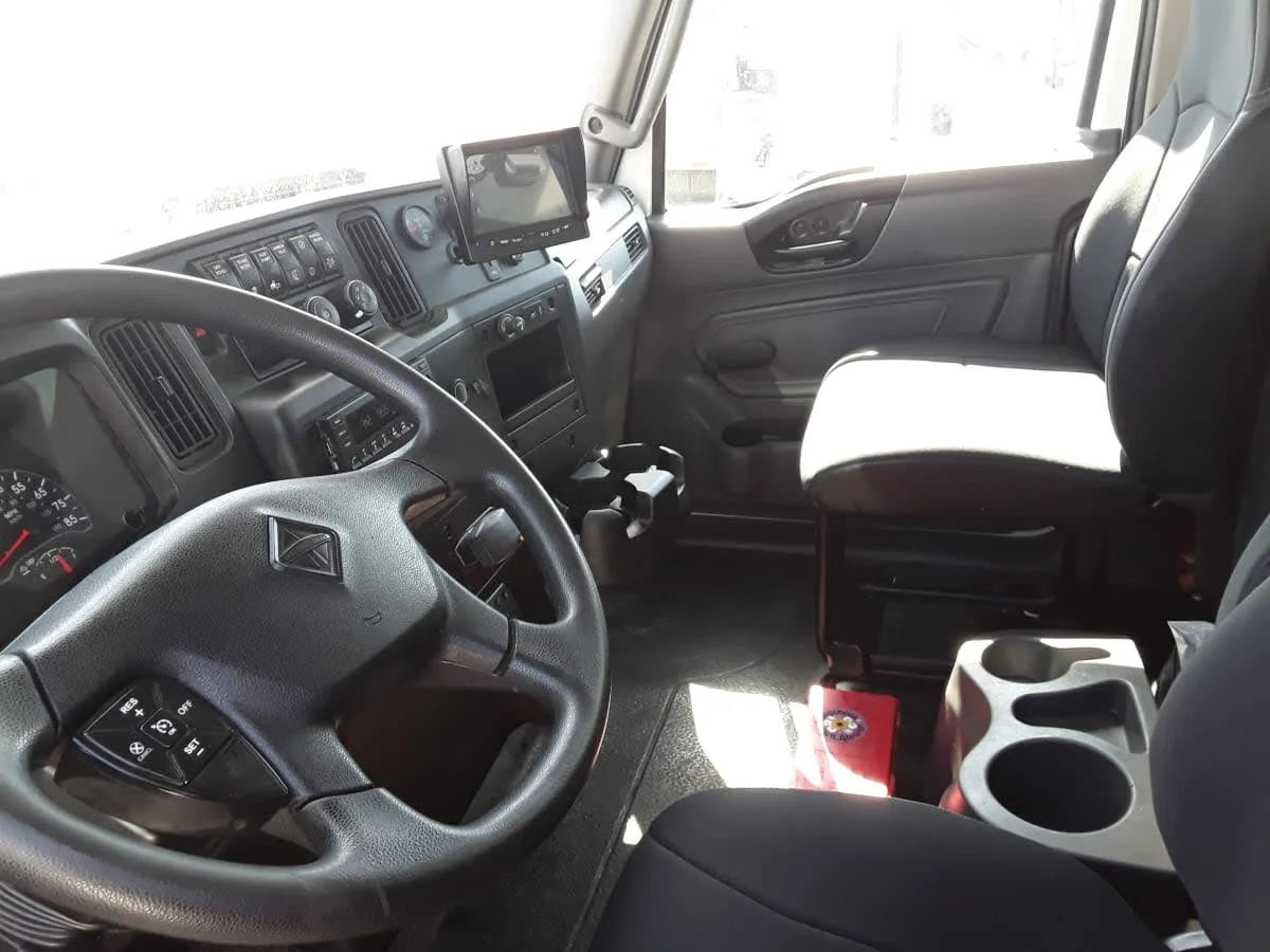 2020 International MV - image 8