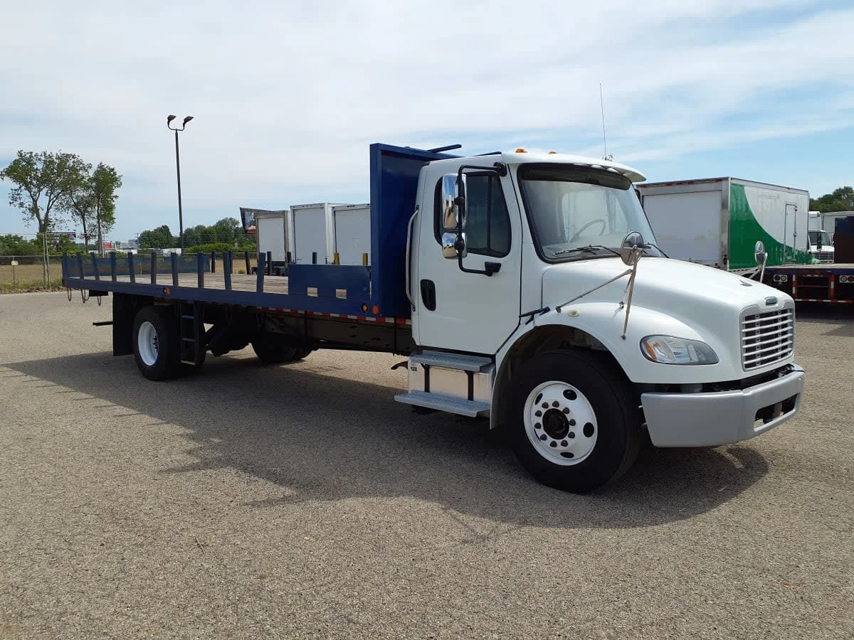 2018 Freightliner M2 106 in Wayland, MI — photo 3