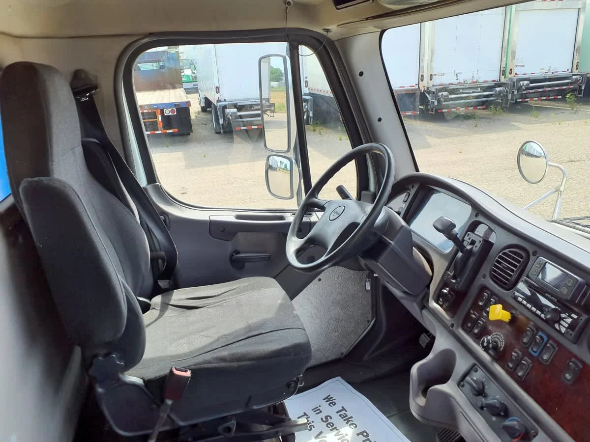2018 Freightliner M2 106 in Wayland, MI — photo 7