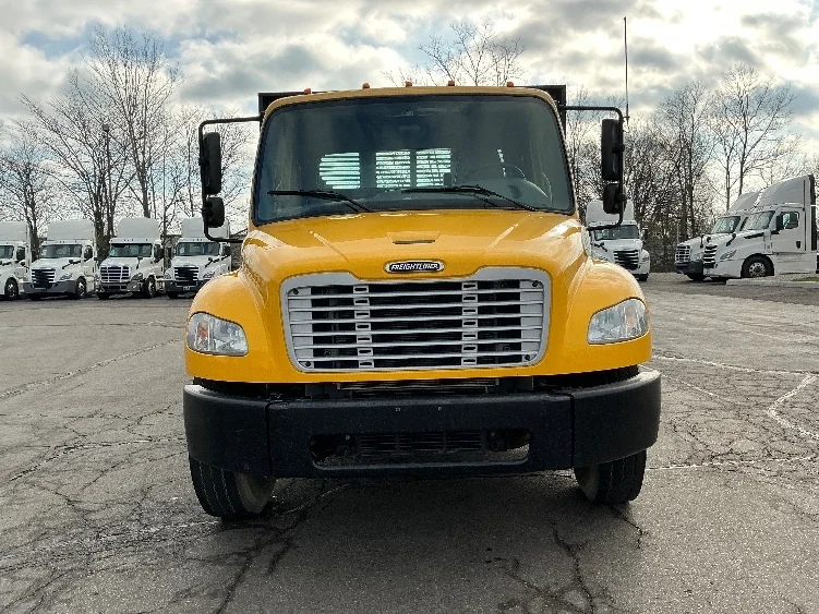 2020 Freightliner M2 106 - image 2