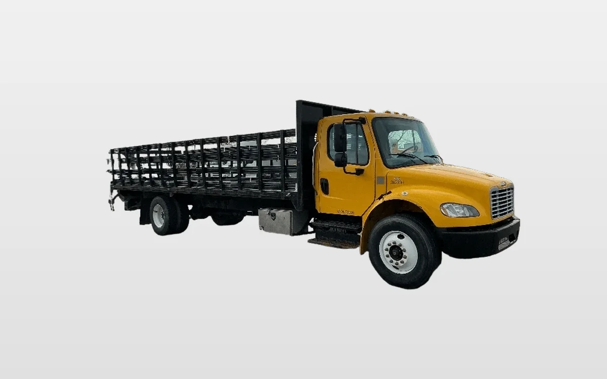 2020 Freightliner M2 106 - image 1