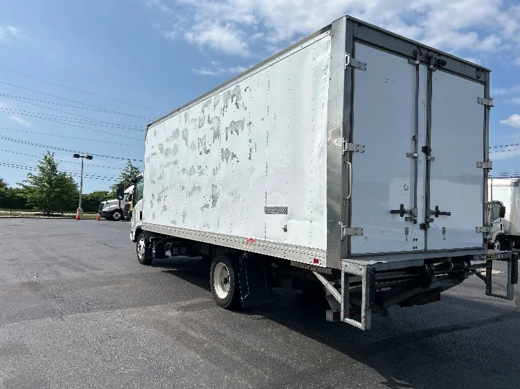 2021 Isuzu NQR in West Babylon, NY — photo 6