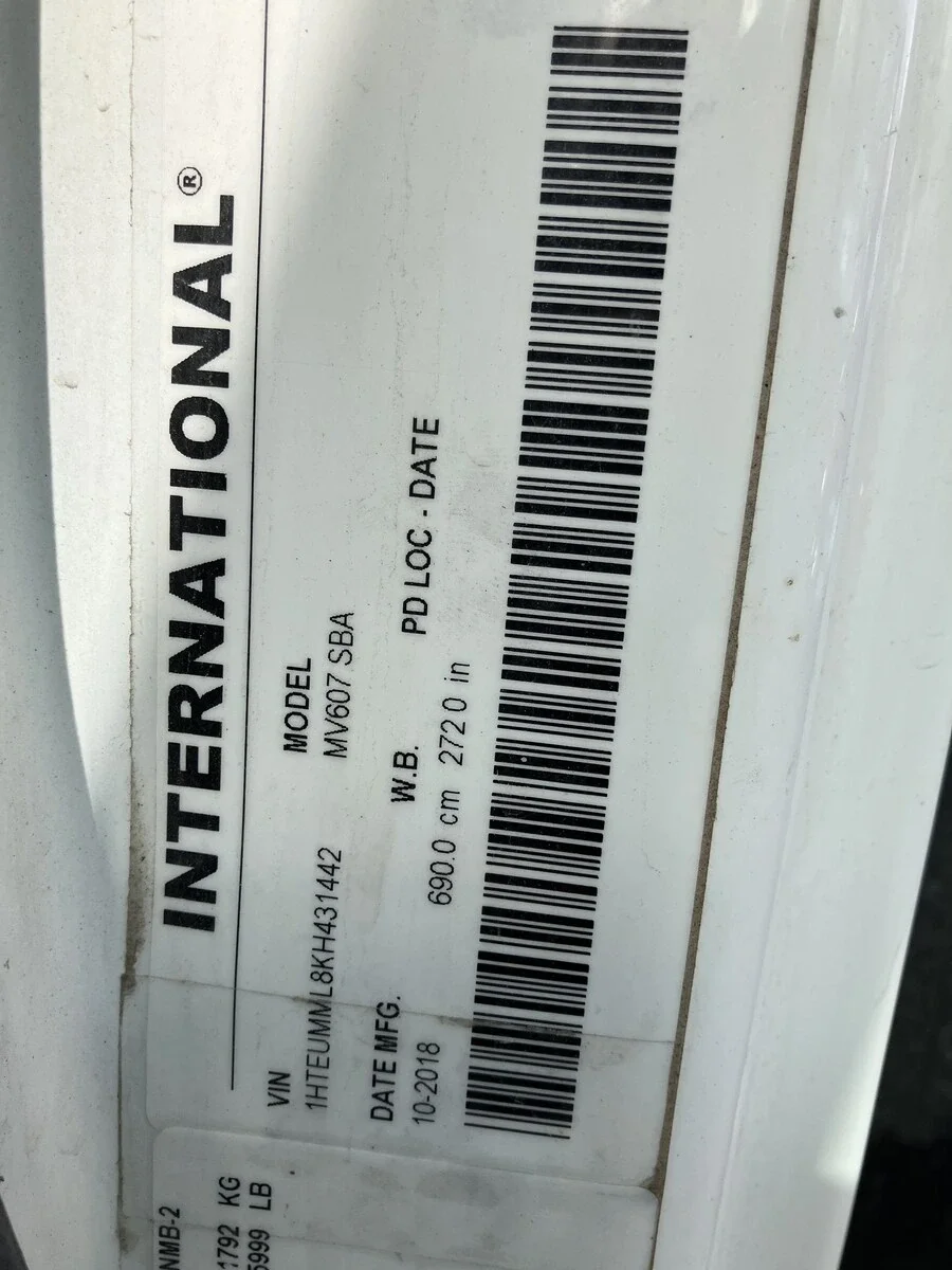 2019 International MV - image 7