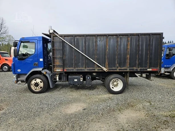 2018 Peterbilt 220EV in MS — photo 2