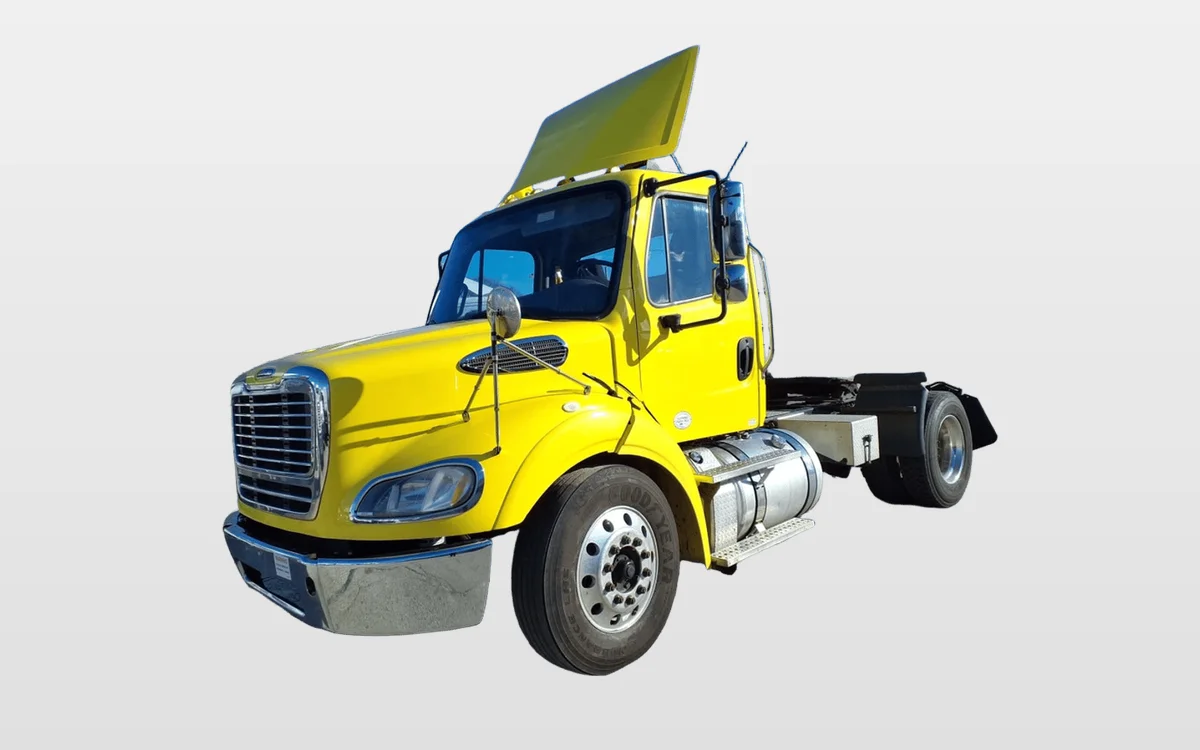 2019 Freightliner M2 112 - image 1