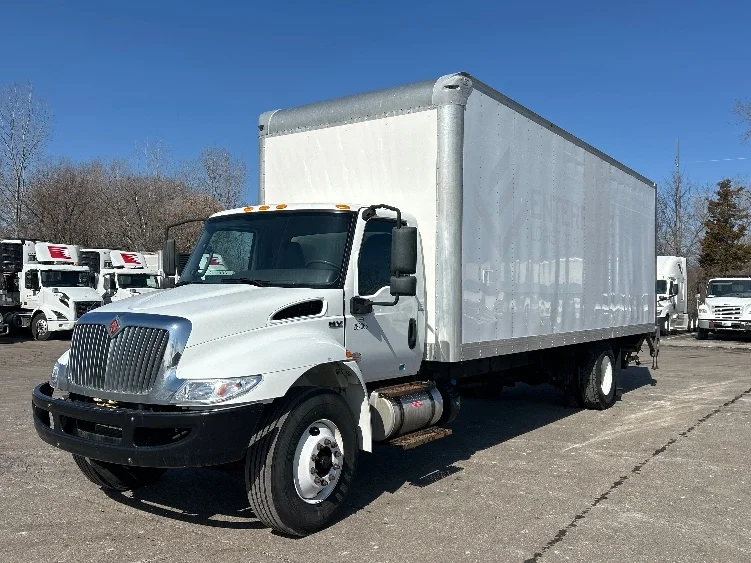 2019 International MV - image 3