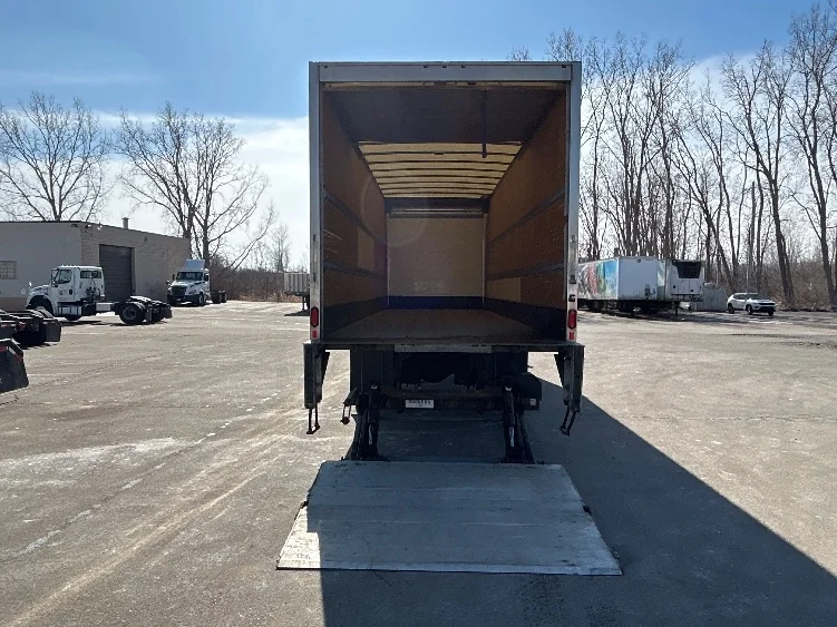 2019 International MV - image 9