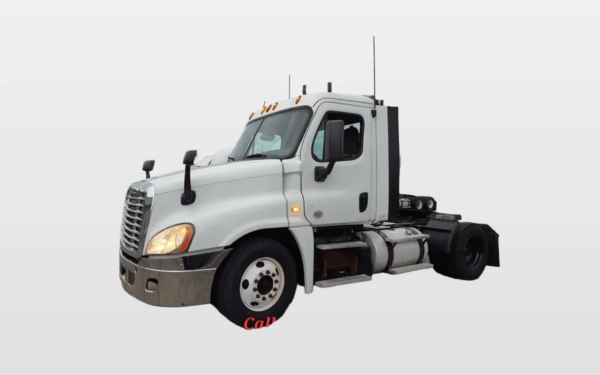 2014 Freightliner Cascadia - image 1