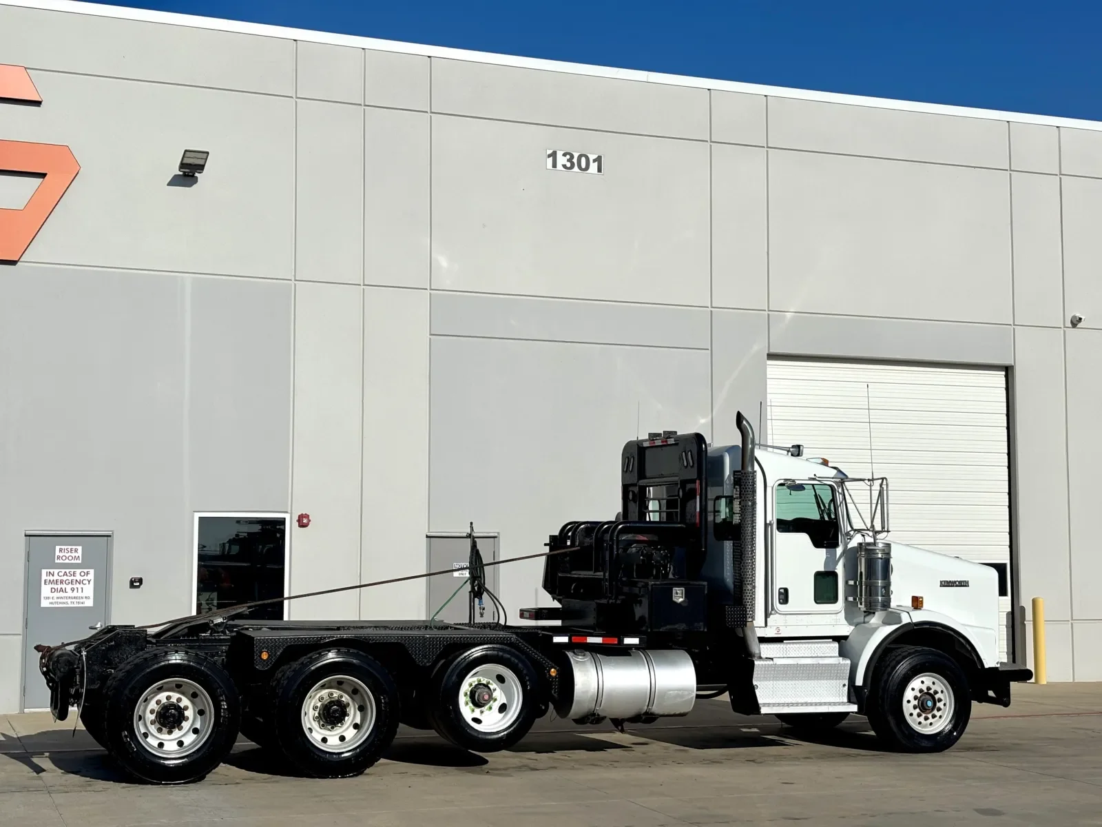 2012 Kenworth T800 - image 5