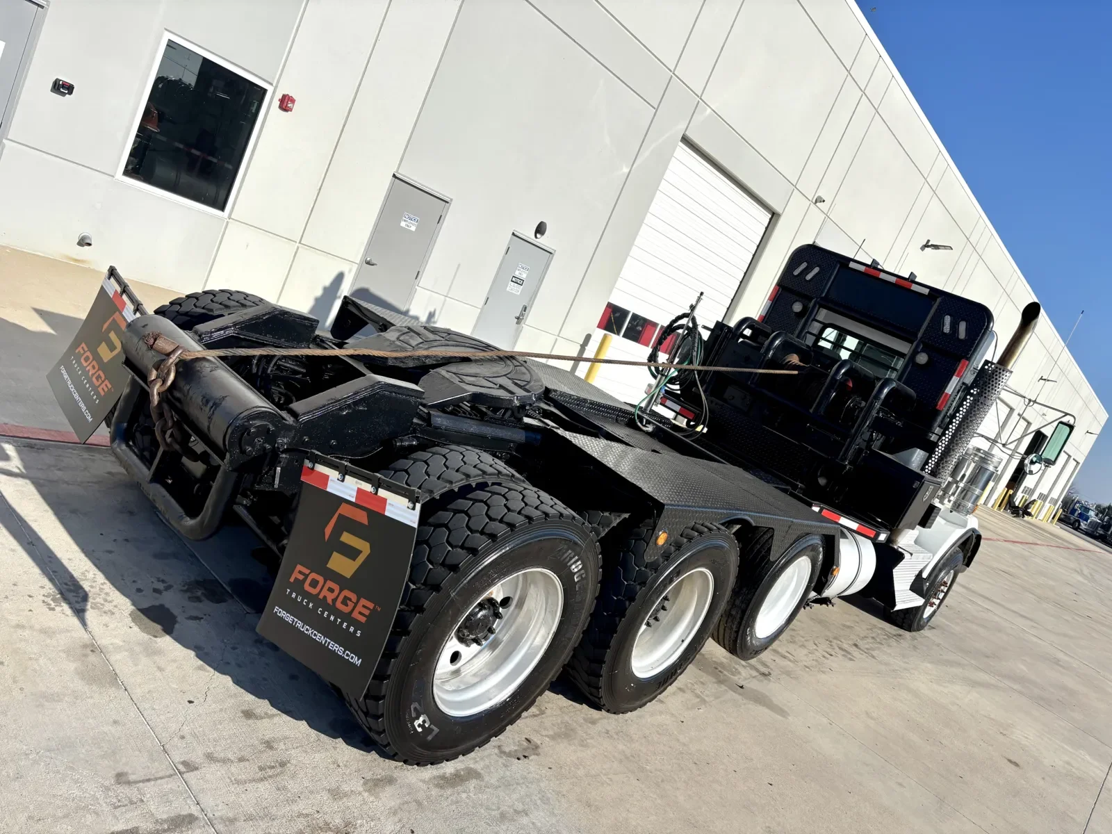 2012 Kenworth T800 - image 11