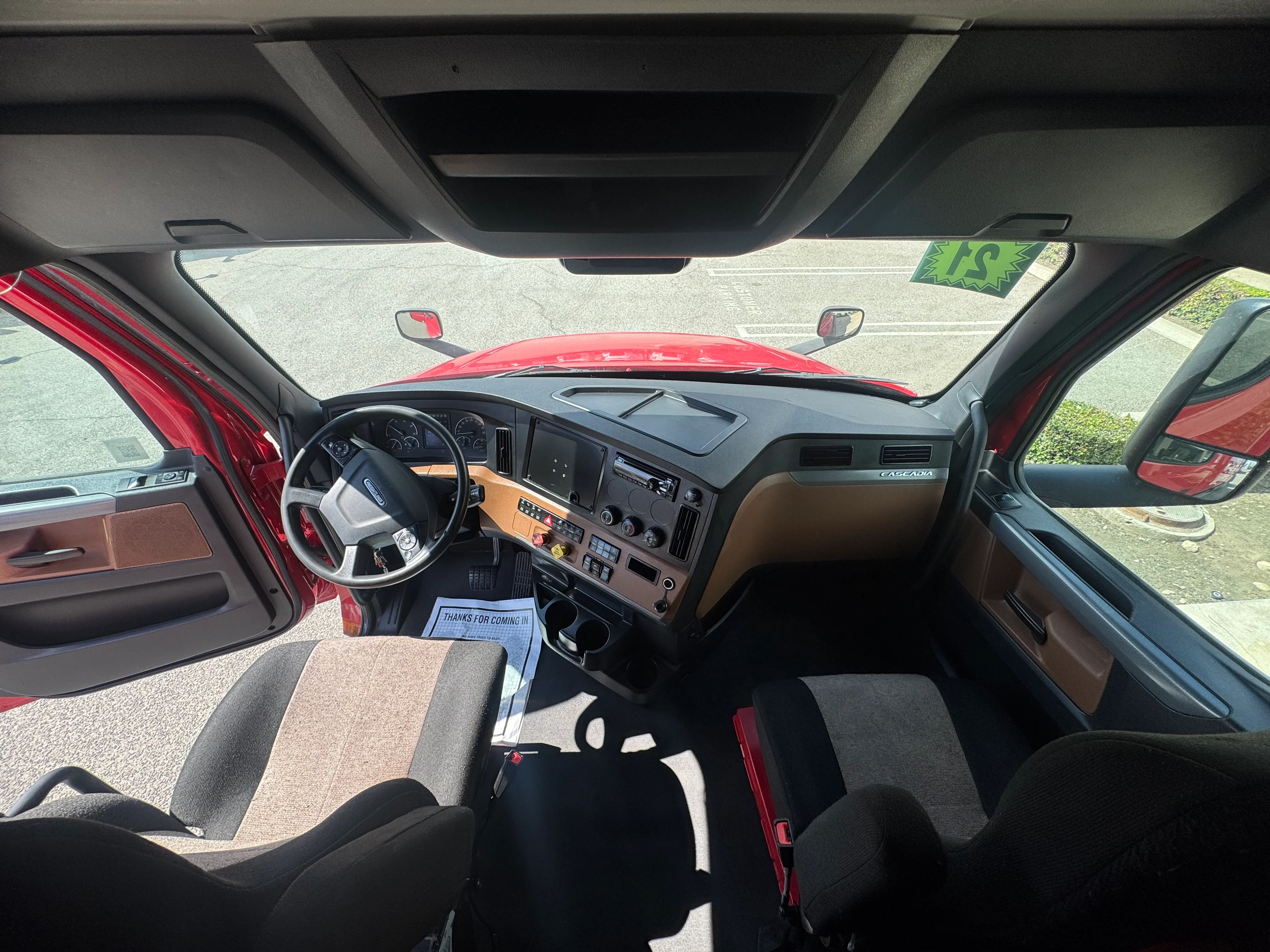 2021 Freightliner Cascadia in Selectrucks Fontana, CA — photo 17