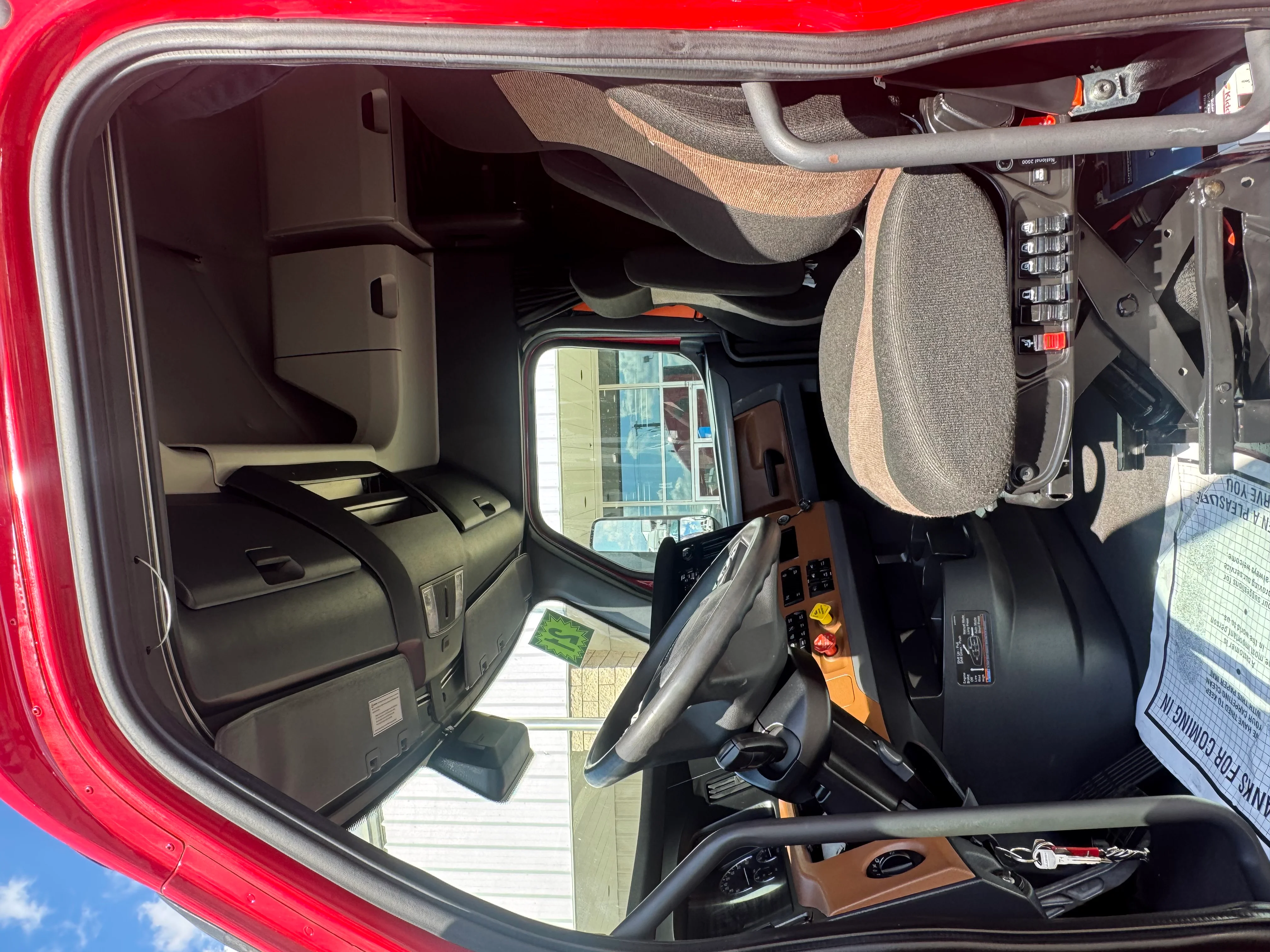 2021 Freightliner Cascadia in Selectrucks Fontana, CA — photo 15