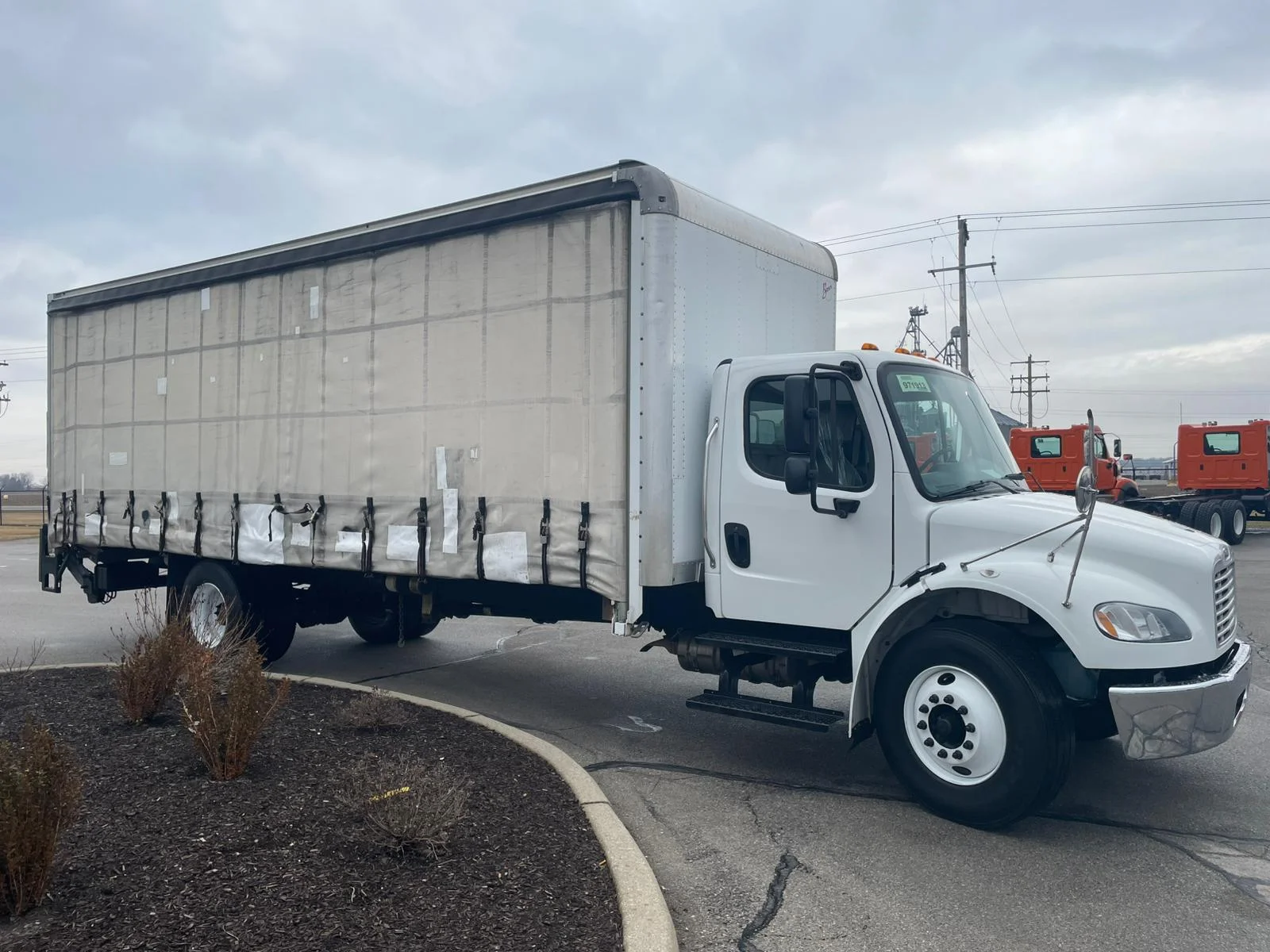2021 Freightliner M2 106 in Fort Wayne, IN — photo 3
