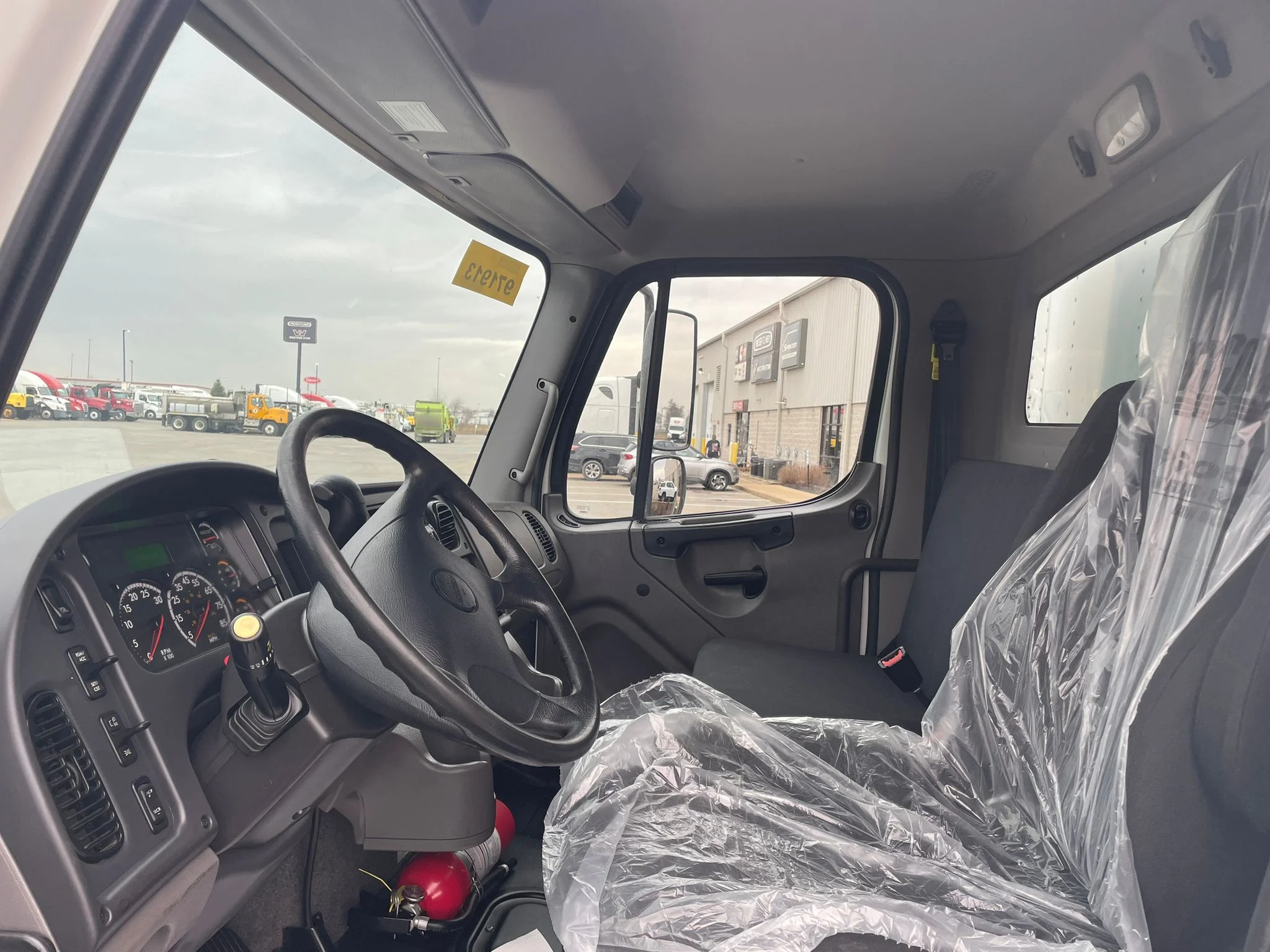 2021 Freightliner M2 106 in Fort Wayne, IN — photo 5