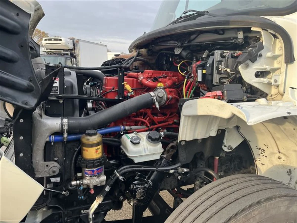 2017 Freightliner M2 106 - image 9