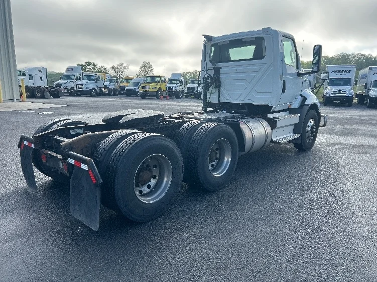 2019 International RH - image 7