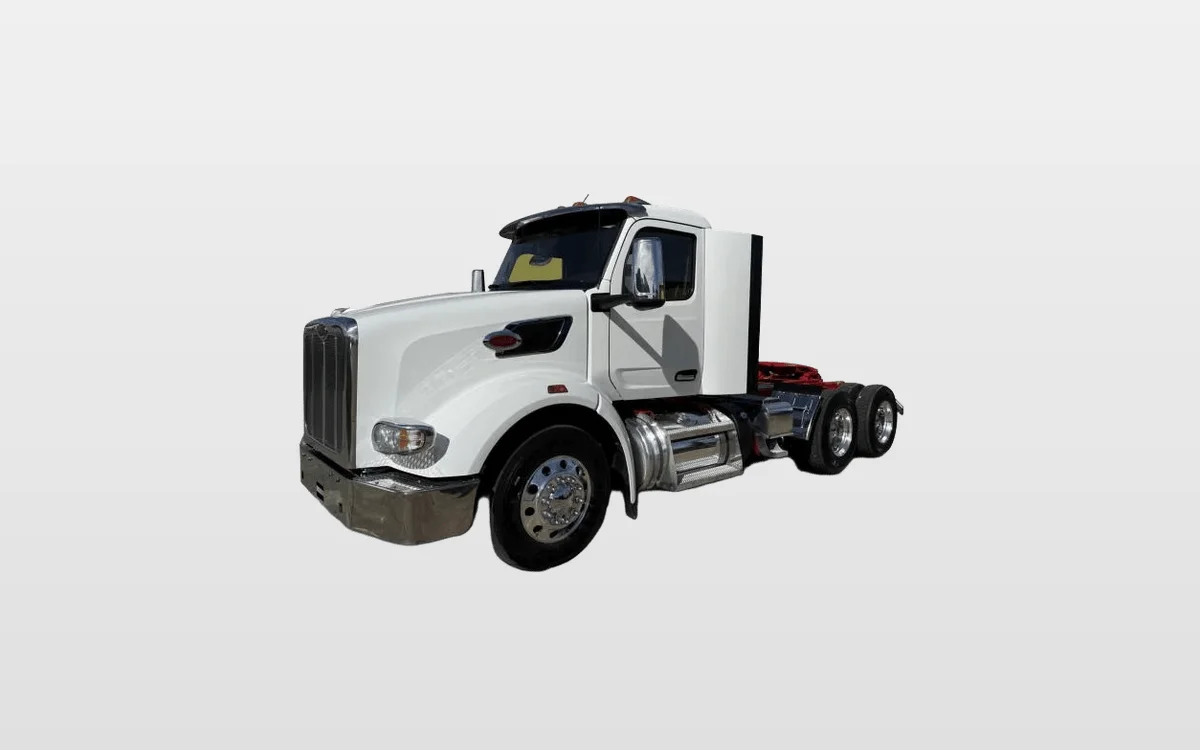 2024 Peterbilt 567 - image 1