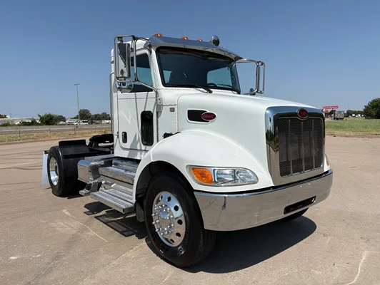 2021 Peterbilt 337