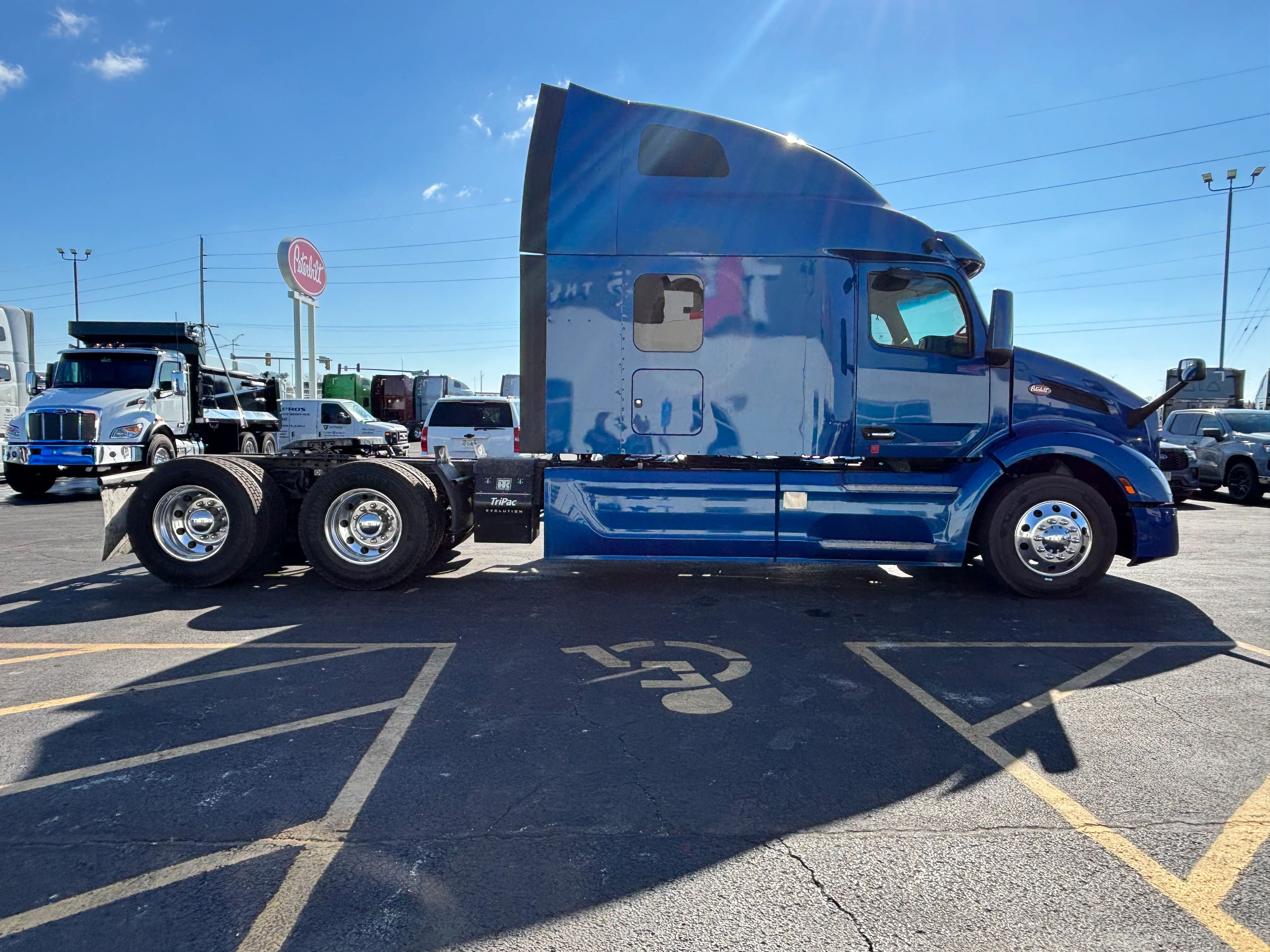 2023 Peterbilt 579 - image 6