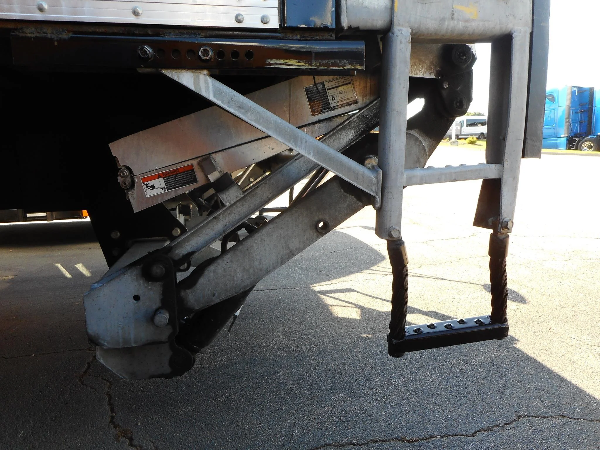 2019 Freightliner eM2 — photo 15