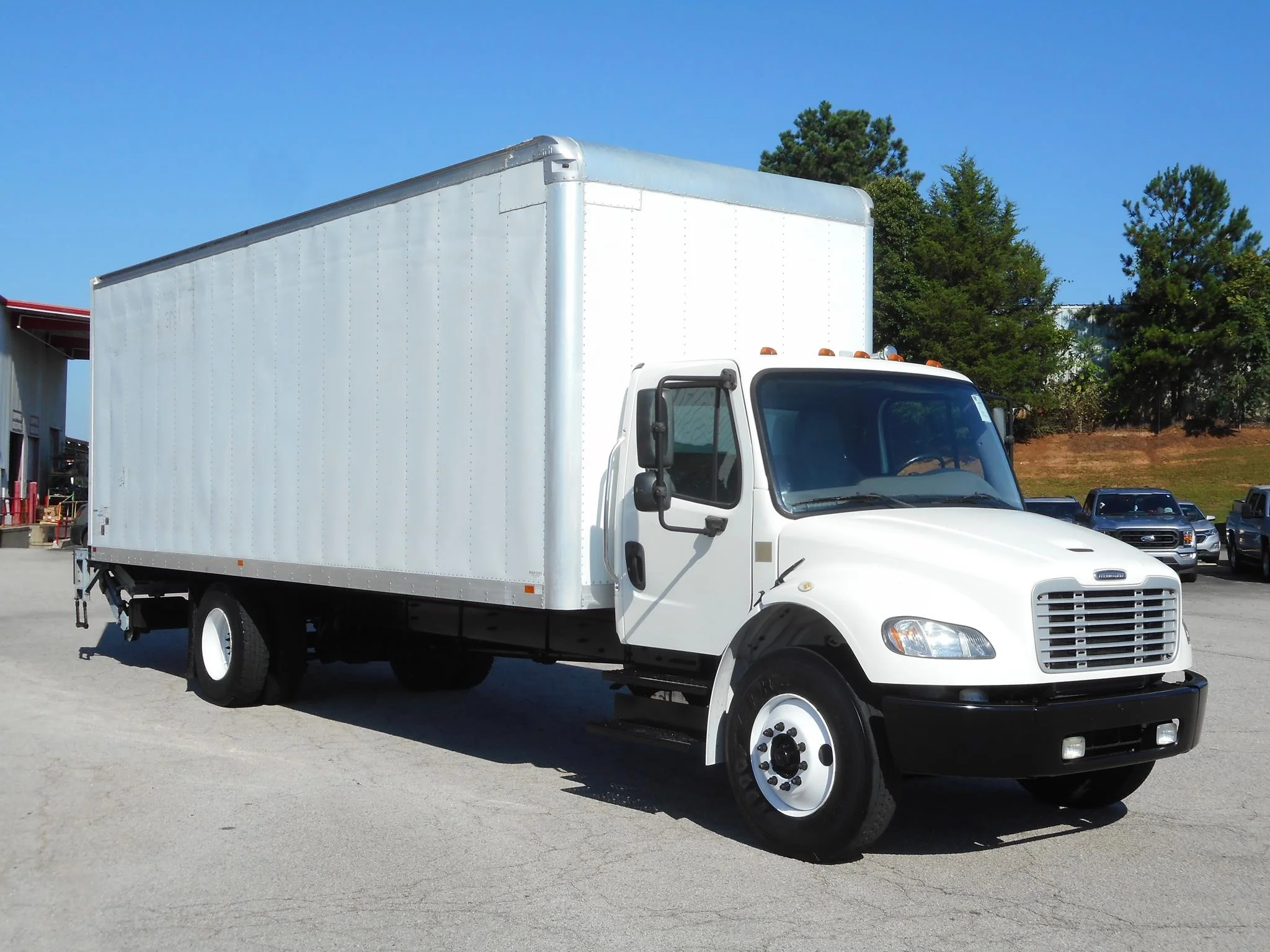 2019 Freightliner eM2 — photo 7