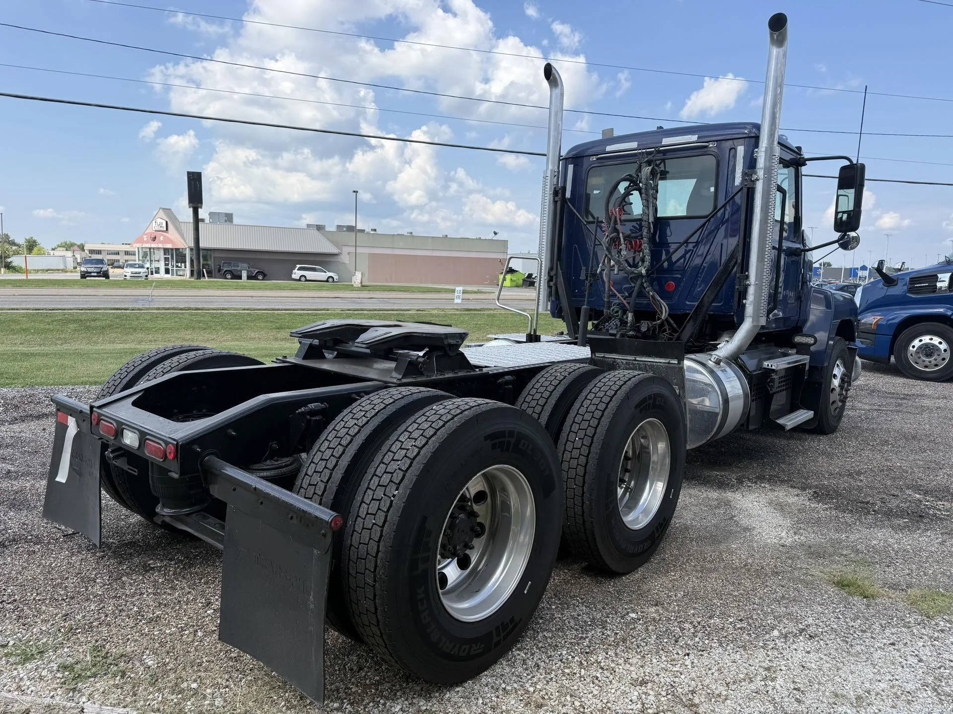 2024 Mack Pinnacle in Quincy, IL — photo 7