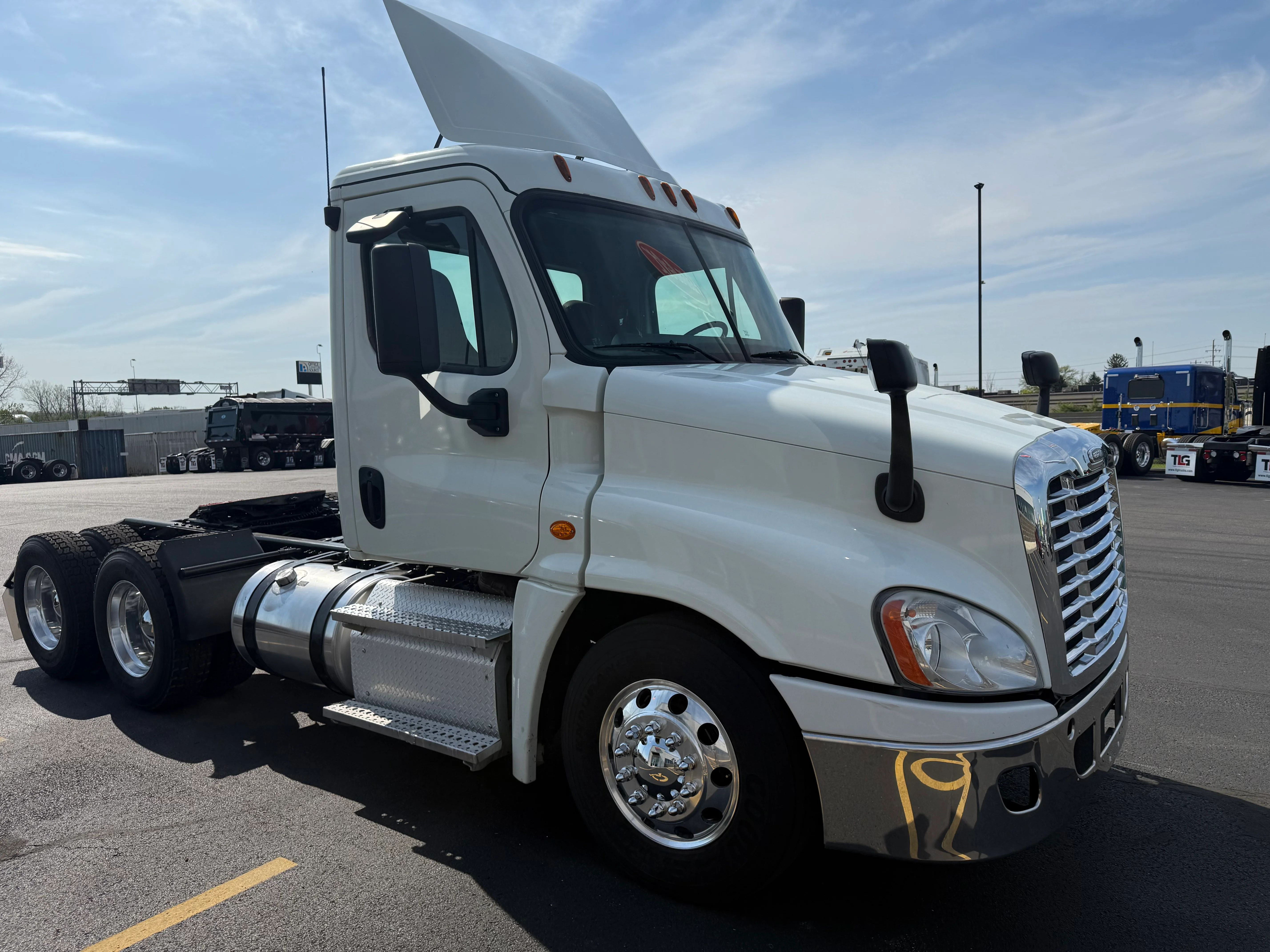 2019 Freightliner Cascadia in Cincinnati, OH — photo 7