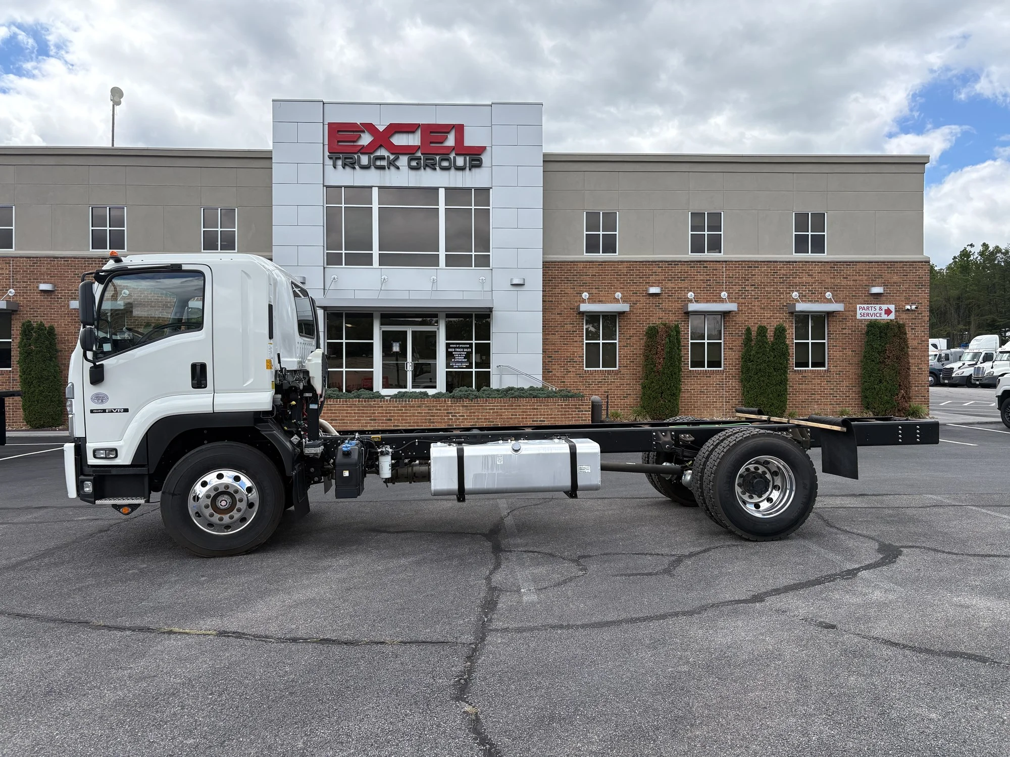 2024 Isuzu FTR in Weyers Cave, VA