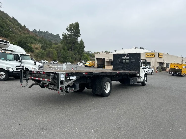 2019 Freightliner eM2 in Torrance, CA — photo 10