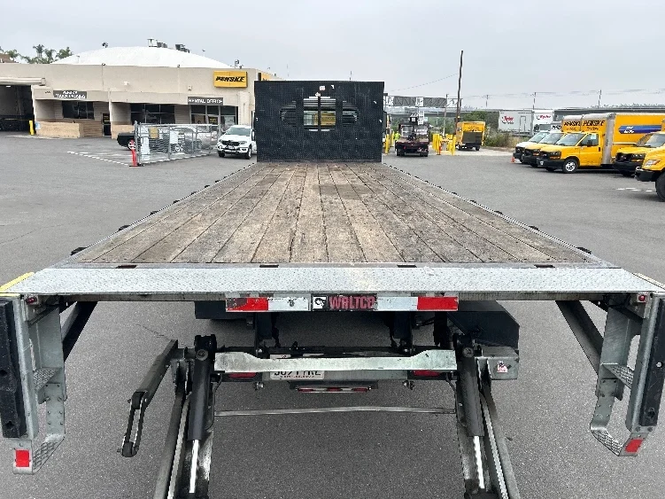 2019 Freightliner eM2 in Torrance, CA — photo 9