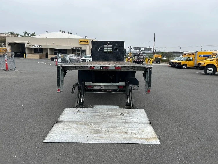 2019 Freightliner eM2 in Torrance, CA — photo 8