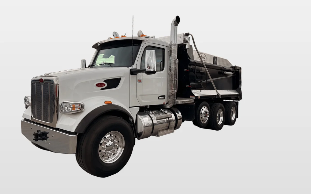 2026 PETERBILT 567 - image 1