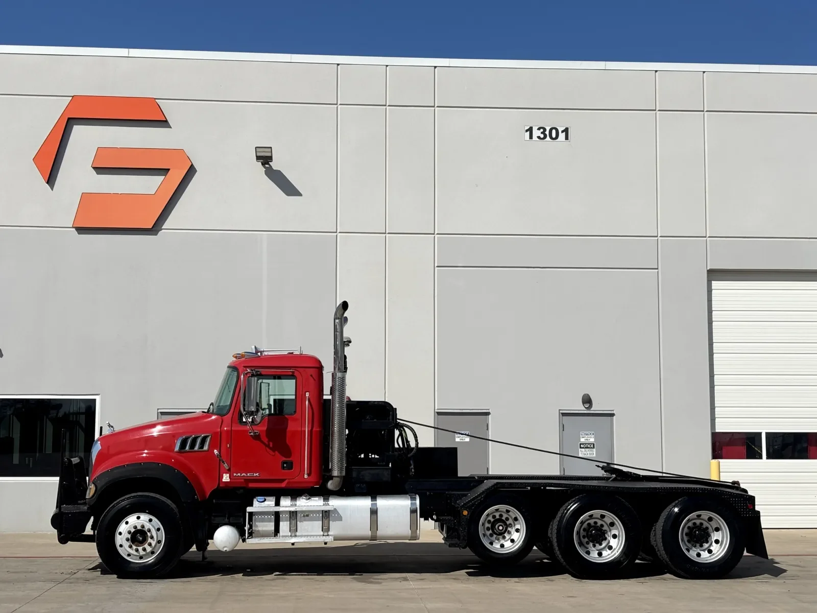 2016 Mack Granite in Hutchins, TX — photo 4